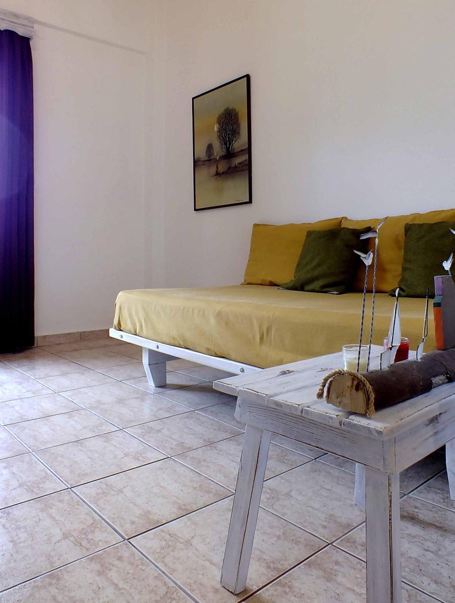 וורוורו Christaras Apartments מראה חיצוני תמונה